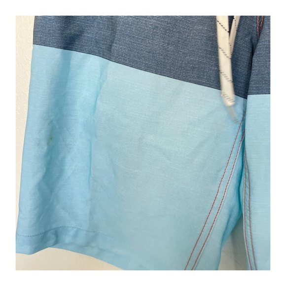 Goodfellow & Co Men's 10" Color block Board Shorts Red Size 30 - Picture 4 of 4